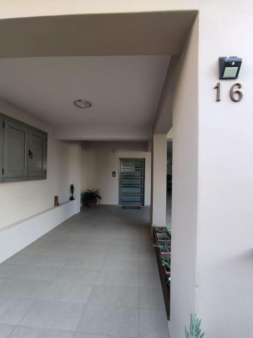 Modern Apartment Near Airport, Port & Beach Nea Alikarnassos Eksteriør bilde